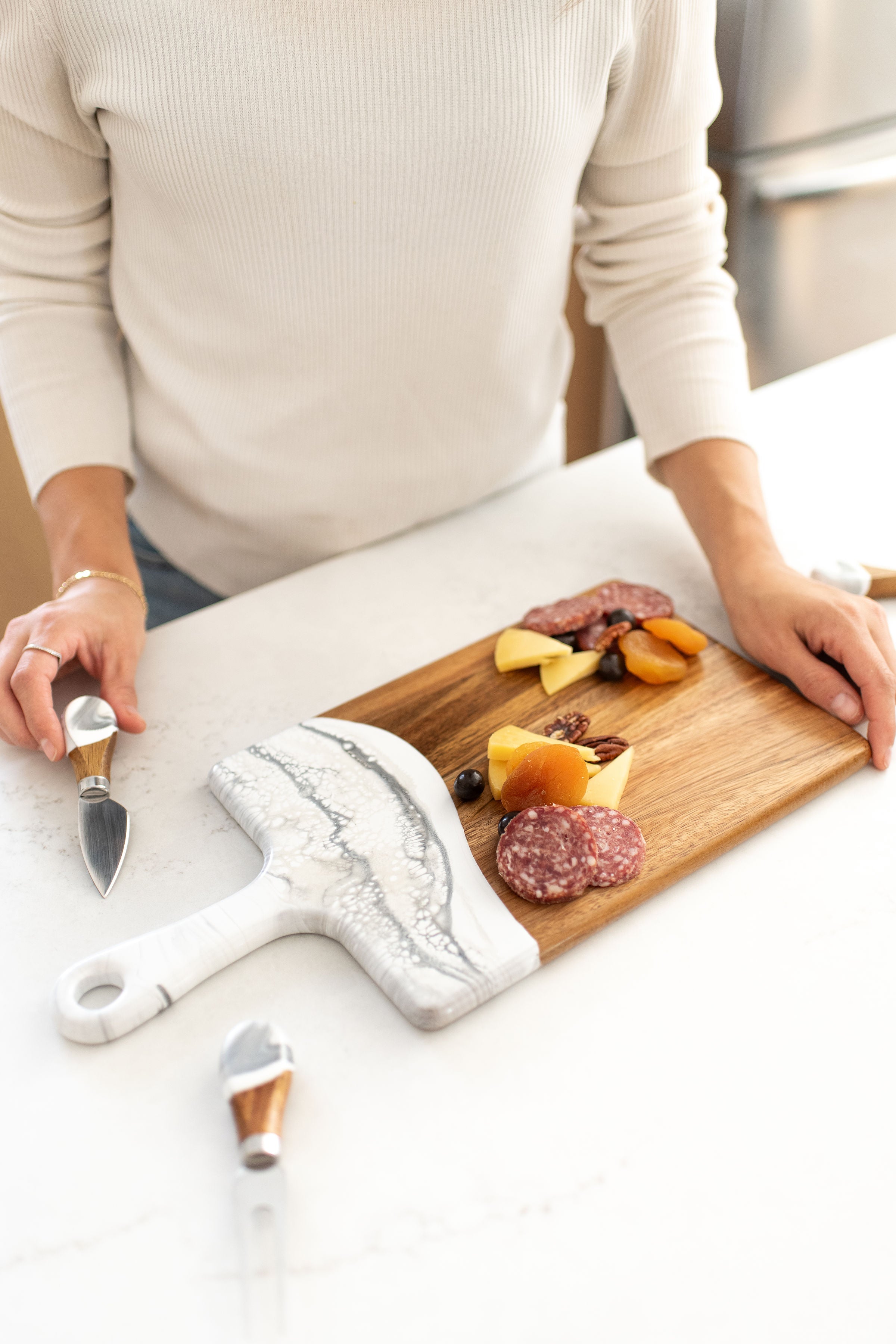 Medium Acacia Cheese Boards-6